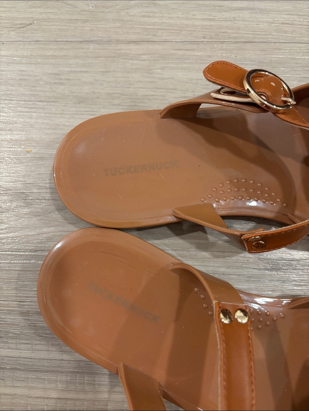 Tuckernuck Cognac Riley Jelly Sandals - Picture 3 of 4